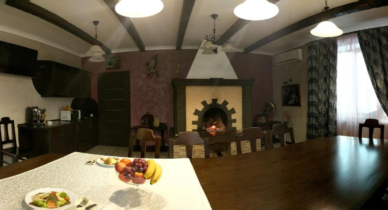 Котедж-Парк Славна Okhtyrka Bagian luar foto